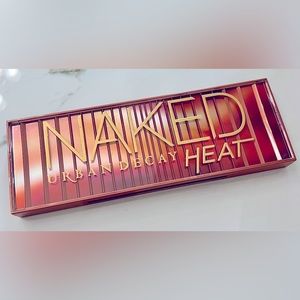 Urban Decay Naked Heat Palette